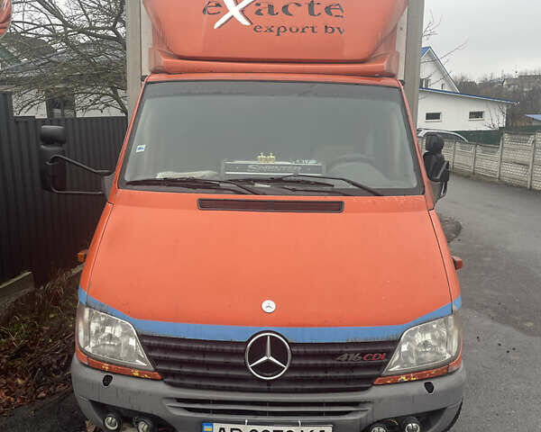 Мерседес Sprinter, объемом двигателя 2.69 л и пробегом 515 тыс. км за 13800 $, фото 1 на Automoto.ua