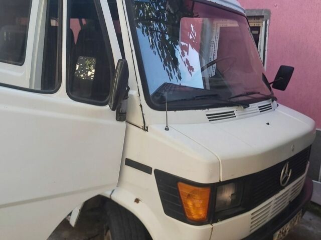 Мерседес Sprinter, объемом двигателя 0 л и пробегом 333 тыс. км за 4600 $, фото 1 на Automoto.ua