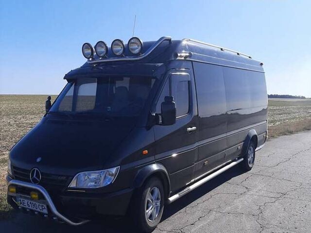 Мерседес Sprinter, объемом двигателя 2.15 л и пробегом 568 тыс. км за 10500 $, фото 1 на Automoto.ua