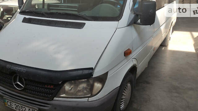 Мерседес Sprinter, объемом двигателя 2.15 л и пробегом 800 тыс. км за 4999 $, фото 1 на Automoto.ua