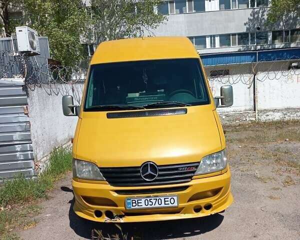 Мерседес Sprinter, объемом двигателя 2.2 л и пробегом 344 тыс. км за 9500 $, фото 1 на Automoto.ua
