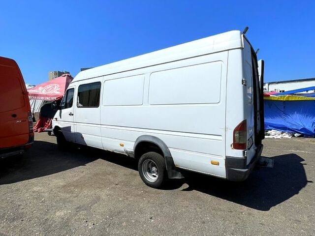 Мерседес Sprinter, объемом двигателя 2.7 л и пробегом 400 тыс. км за 9000 $, фото 1 на Automoto.ua