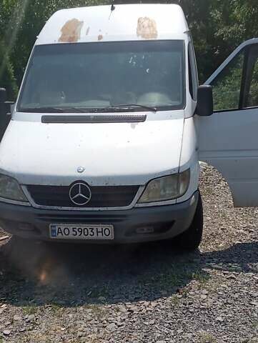 Мерседес Sprinter, объемом двигателя 0 л и пробегом 600 тыс. км за 4000 $, фото 1 на Automoto.ua