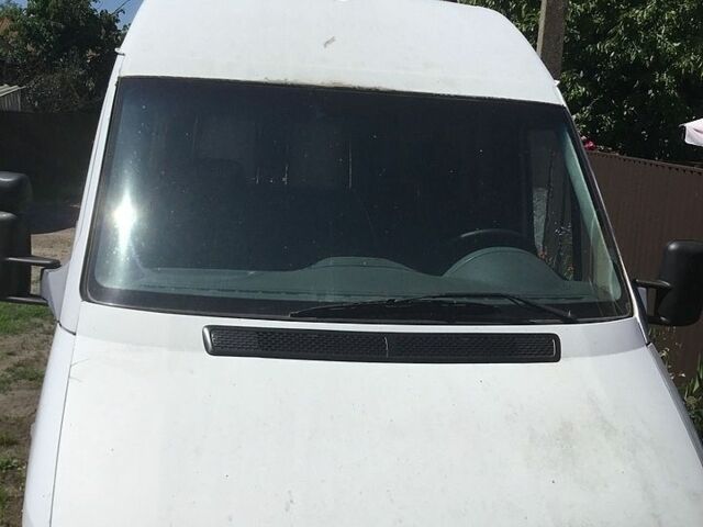 Мерседес Sprinter, объемом двигателя 2.1 л и пробегом 490 тыс. км за 6000 $, фото 1 на Automoto.ua
