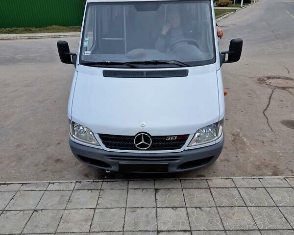 Мерседес Sprinter, объемом двигателя 2.1 л и пробегом 230 тыс. км за 12700 $, фото 1 на Automoto.ua