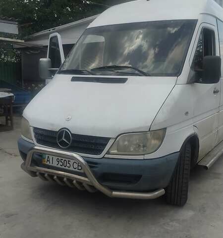 Мерседес Sprinter, объемом двигателя 2.2 л и пробегом 300 тыс. км за 7500 $, фото 1 на Automoto.ua