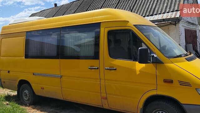 Мерседес Sprinter, объемом двигателя 2.69 л и пробегом 500 тыс. км за 14000 $, фото 1 на Automoto.ua