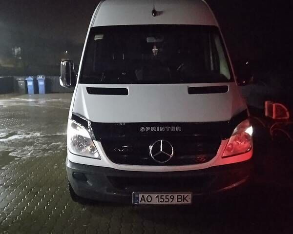 Мерседес Sprinter, объемом двигателя 0 л и пробегом 262 тыс. км за 11900 $, фото 1 на Automoto.ua
