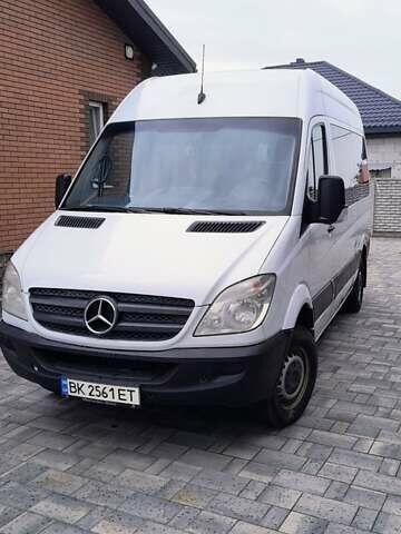 Мерседес Sprinter, объемом двигателя 2.15 л и пробегом 514 тыс. км за 11700 $, фото 1 на Automoto.ua