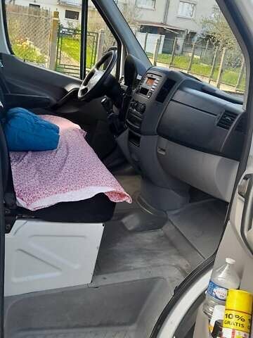 Мерседес Sprinter, объемом двигателя 2.3 л и пробегом 300 тыс. км за 12799 $, фото 1 на Automoto.ua