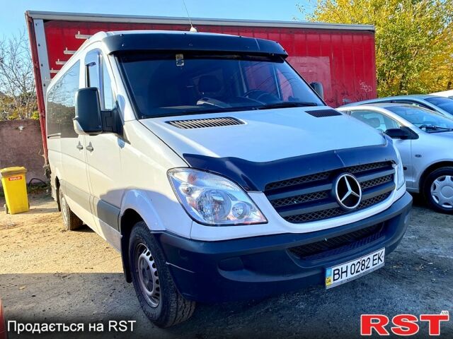 Мерседес Sprinter, объемом двигателя 2.2 л и пробегом 202 тыс. км за 14500 $, фото 1 на Automoto.ua