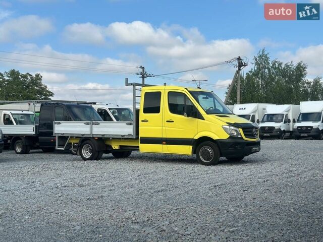 Желтый Мерседес Sprinter, объемом двигателя 2.2 л и пробегом 148 тыс. км за 29900 $, фото 1 на Automoto.ua