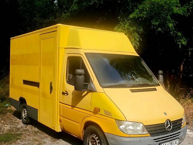 Жовтий Мерседес Sprinter, об'ємом двигуна 2.15 л та пробігом 185 тис. км за 6399 $, фото 1 на Automoto.ua
