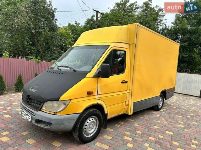 Жовтий Мерседес Sprinter, об'ємом двигуна 2.15 л та пробігом 630 тис. км за 3950 $, фото 1 на Automoto.ua