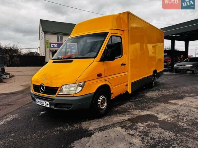 Жовтий Мерседес Sprinter, об'ємом двигуна 2.1 л та пробігом 387 тис. км за 6999 $, фото 1 на Automoto.ua