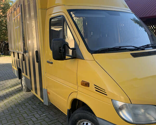 Жовтий Мерседес Sprinter, об'ємом двигуна 0 л та пробігом 141 тис. км за 13700 $, фото 1 на Automoto.ua