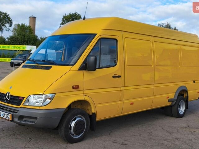 Желтый Мерседес Sprinter, объемом двигателя 0 л и пробегом 312 тыс. км за 23900 $, фото 1 на Automoto.ua