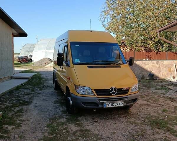 Желтый Мерседес Sprinter, объемом двигателя 0 л и пробегом 511 тыс. км за 11000 $, фото 1 на Automoto.ua