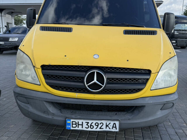 Жовтий Мерседес Sprinter, об'ємом двигуна 2.2 л та пробігом 350 тис. км за 11500 $, фото 1 на Automoto.ua