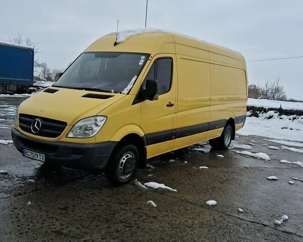 Желтый Мерседес Sprinter, объемом двигателя 3 л и пробегом 340 тыс. км за 24500 $, фото 1 на Automoto.ua