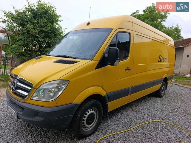 Жовтий Мерседес Sprinter, об'ємом двигуна 2.99 л та пробігом 430 тис. км за 16999 $, фото 1 на Automoto.ua