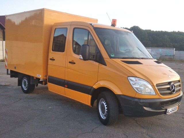 Желтый Мерседес Sprinter, объемом двигателя 0 л и пробегом 195 тыс. км за 17600 $, фото 1 на Automoto.ua