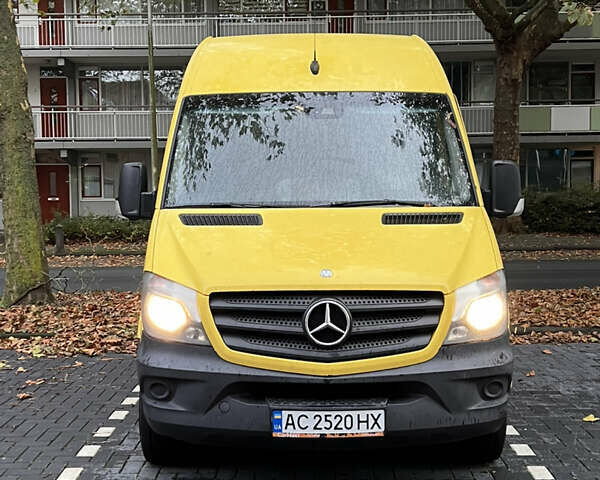 Жовтий Мерседес Sprinter, об'ємом двигуна 2.14 л та пробігом 468 тис. км за 15500 $, фото 1 на Automoto.ua