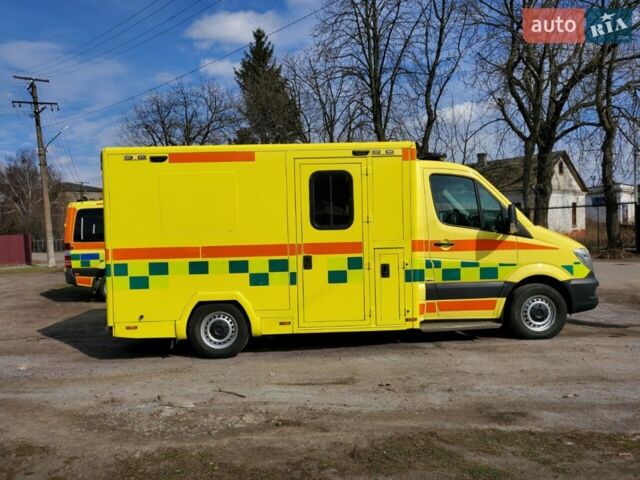 Желтый Мерседес Sprinter, объемом двигателя 3 л и пробегом 120 тыс. км за 24500 $, фото 1 на Automoto.ua