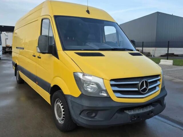 Жовтий Мерседес Sprinter, об'ємом двигуна 2.2 л та пробігом 50 тис. км за 5300 $, фото 1 на Automoto.ua