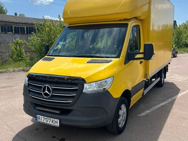 Желтый Мерседес Sprinter, объемом двигателя 2.14 л и пробегом 426 тыс. км за 24500 $, фото 1 на Automoto.ua