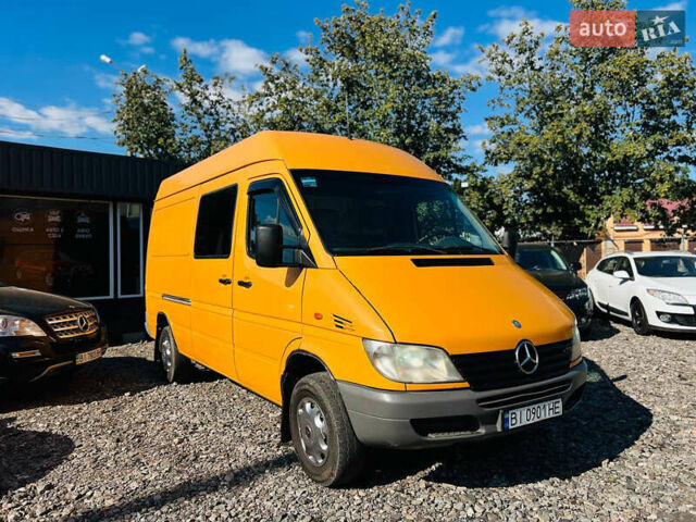 Жовтий Мерседес Sprinter, об'ємом двигуна 2.2 л та пробігом 400 тис. км за 6800 $, фото 1 на Automoto.ua