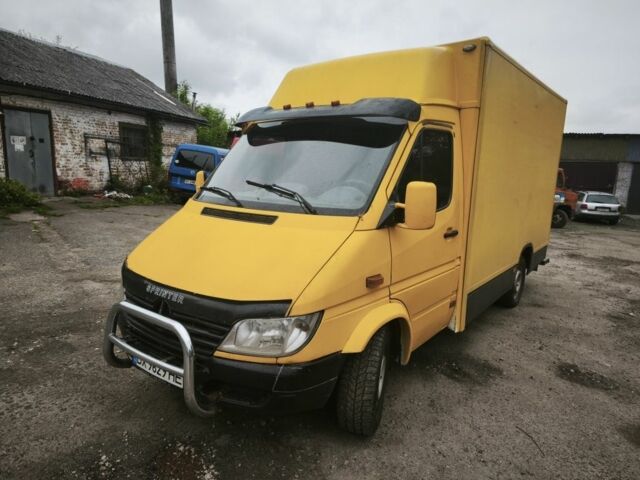 Жовтий Мерседес Sprinter, об'ємом двигуна 2.2 л та пробігом 615 тис. км за 6500 $, фото 1 на Automoto.ua