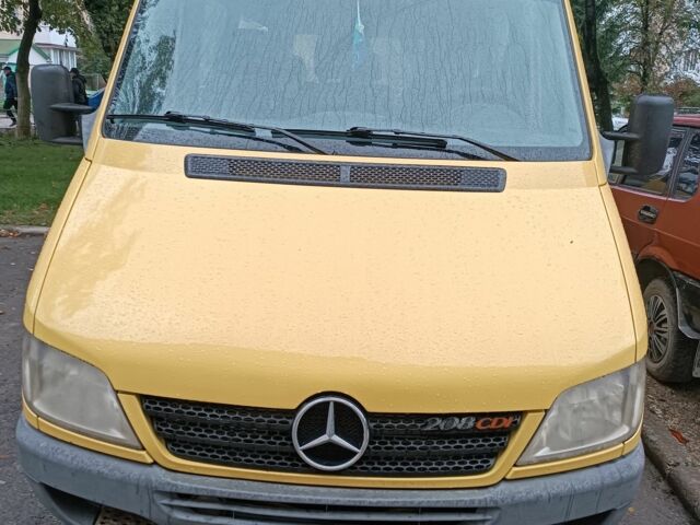 Жовтий Мерседес Sprinter, об'ємом двигуна 0 л та пробігом 530 тис. км за 8700 $, фото 1 на Automoto.ua