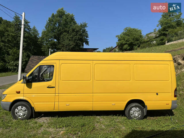 Желтый Мерседес Sprinter, объемом двигателя 0 л и пробегом 519 тыс. км за 8700 $, фото 1 на Automoto.ua