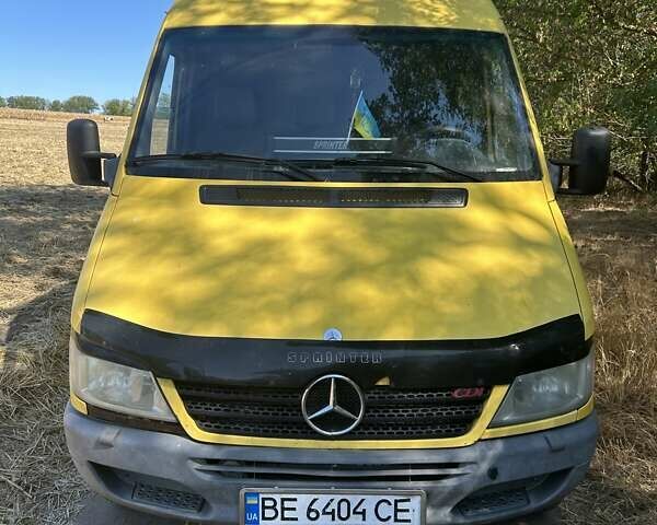 Жовтий Мерседес Sprinter, об'ємом двигуна 2.15 л та пробігом 510 тис. км за 7700 $, фото 1 на Automoto.ua