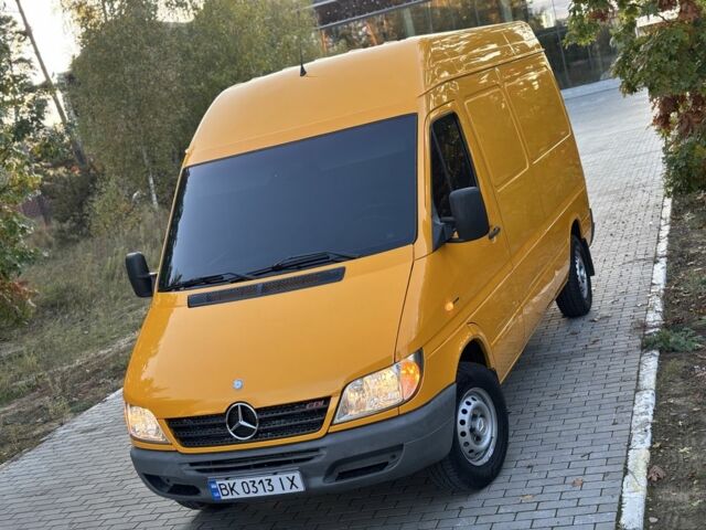 Мерседес Sprinter 2006 у Рівному на Automoto.ua Жовтий Мерседес Sprinter, об'ємом двигуна 2.1 л та пробігом 377 тис. км за 11350 $, фото 1 на Automoto.ua