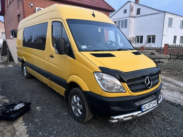 Жовтий Мерседес Sprinter, об'ємом двигуна 2.1 л та пробігом 200 тис. км за 13500 $, фото 1 на Automoto.ua