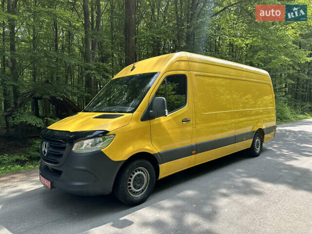 Жовтий Мерседес Sprinter, об'ємом двигуна 2.14 л та пробігом 170 тис. км за 22799 $, фото 1 на Automoto.ua