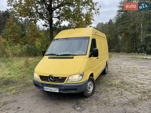 Жовтий Мерседес Sprinter, об'ємом двигуна 2.7 л та пробігом 350 тис. км за 7800 $, фото 1 на Automoto.ua