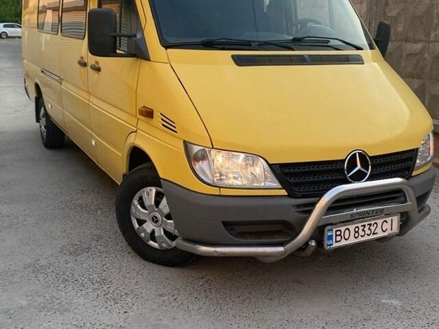 Жовтий Мерседес Sprinter, об'ємом двигуна 2.69 л та пробігом 300 тис. км за 8499 $, фото 1 на Automoto.ua