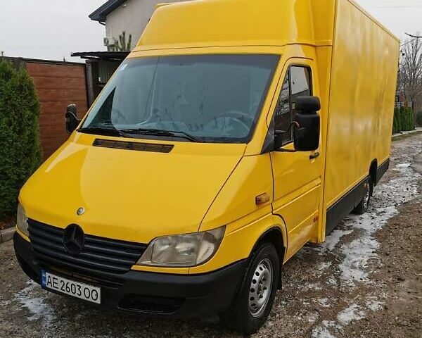 Жовтий Мерседес Sprinter, об'ємом двигуна 2.15 л та пробігом 605 тис. км за 8500 $, фото 1 на Automoto.ua