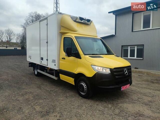 Жовтий Мерседес Sprinter, об'ємом двигуна 2.1 л та пробігом 131 тис. км за 34900 $, фото 1 на Automoto.ua