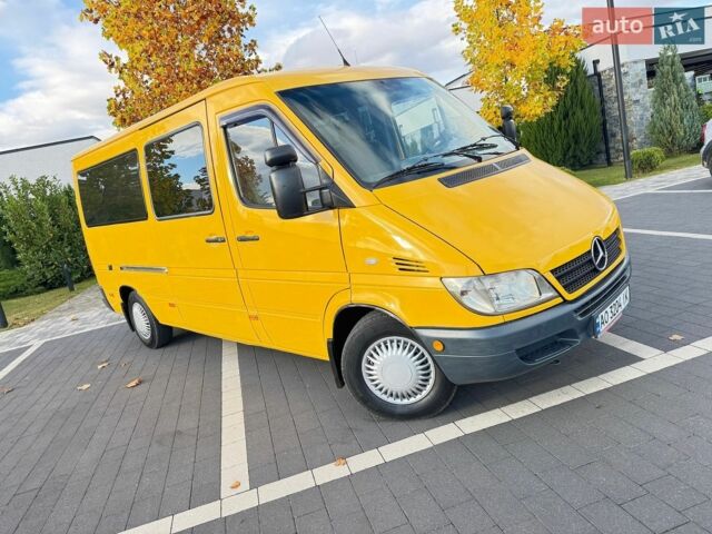 Жовтий Мерседес Sprinter, об'ємом двигуна 2.2 л та пробігом 620 тис. км за 7300 $, фото 1 на Automoto.ua