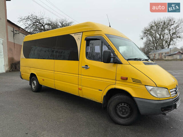 Жовтий Мерседес Sprinter, об'ємом двигуна 2.15 л та пробігом 800 тис. км за 6500 $, фото 1 на Automoto.ua