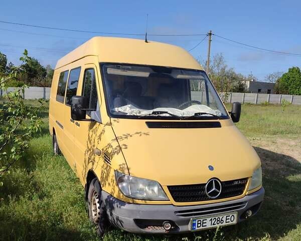 Желтый Мерседес Sprinter, объемом двигателя 2.1 л и пробегом 1 тыс. км за 8750 $, фото 1 на Automoto.ua