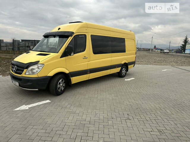 Жовтий Мерседес Sprinter, об'ємом двигуна 2.3 л та пробігом 402 тис. км за 16800 $, фото 1 на Automoto.ua