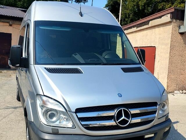 Сірий Мерседес Sprinter, об'ємом двигуна 2.2 л та пробігом 306 тис. км за 20000 $, фото 1 на Automoto.ua