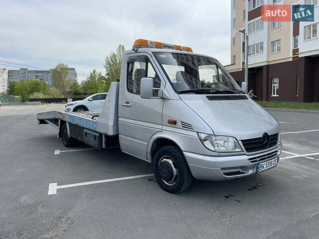 Сірий Мерседес Sprinter, об'ємом двигуна 2.69 л та пробігом 620 тис. км за 13500 $, фото 1 на Automoto.ua