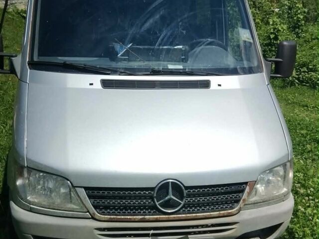 Серый Мерседес Sprinter, объемом двигателя 3 л и пробегом 700 тыс. км за 6300 $, фото 1 на Automoto.ua