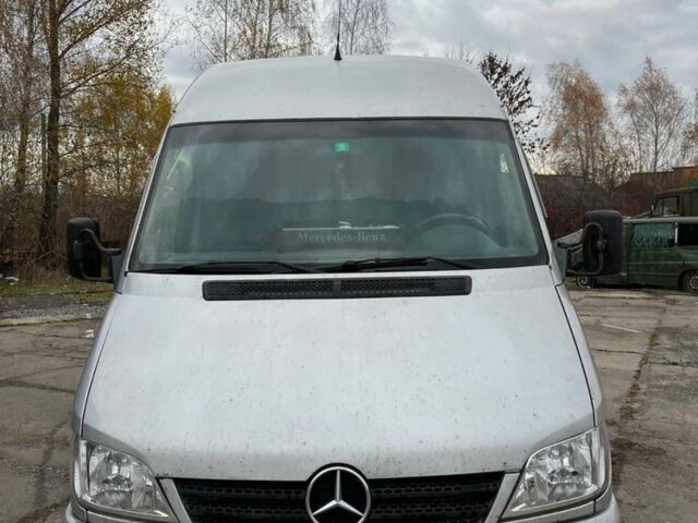 Серый Мерседес Sprinter, объемом двигателя 2.7 л и пробегом 700 тыс. км за 7500 $, фото 1 на Automoto.ua